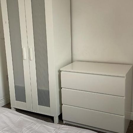 הוסטל לוטון 305 High Town Road מראה חיצוני תמונה